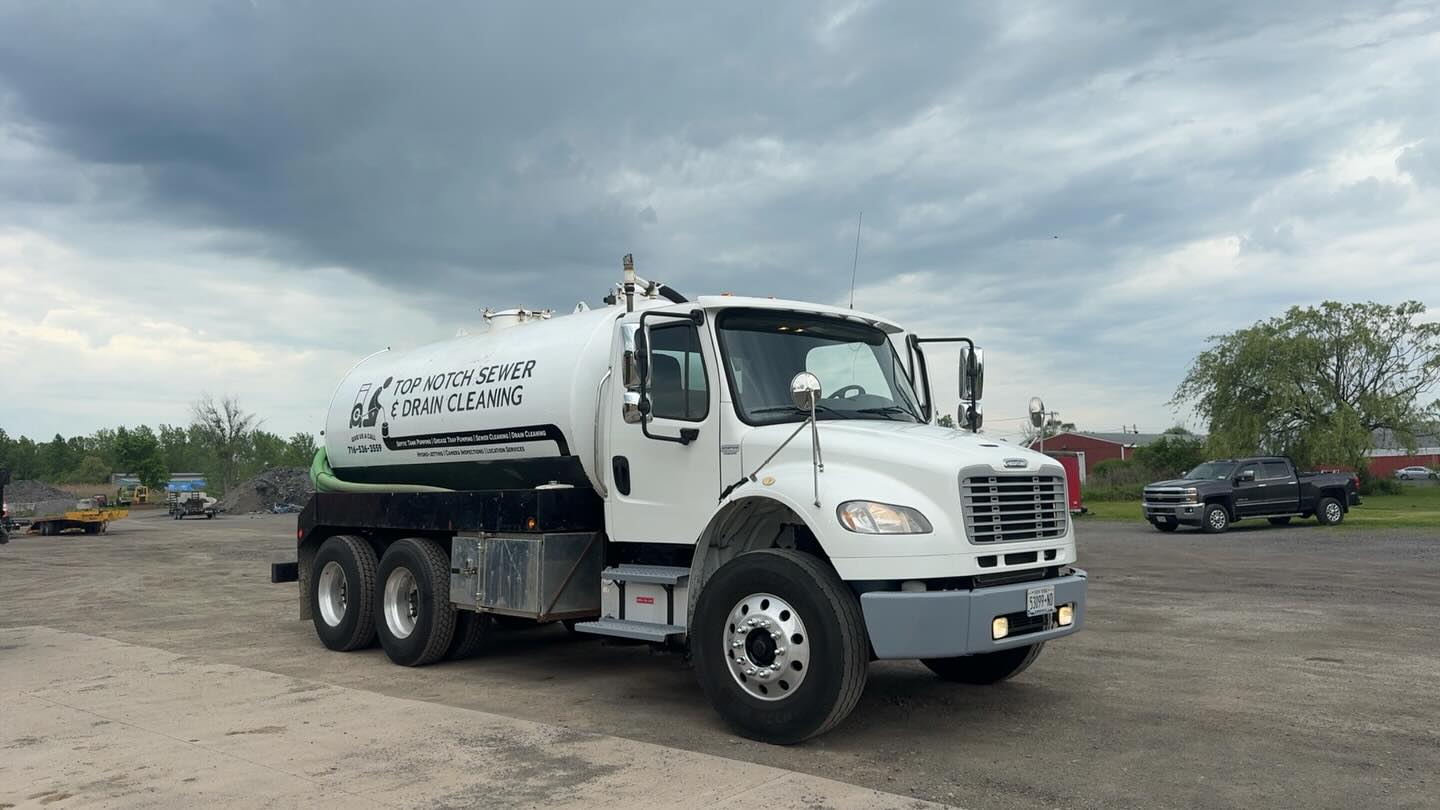 Top Notch septic truck on the job